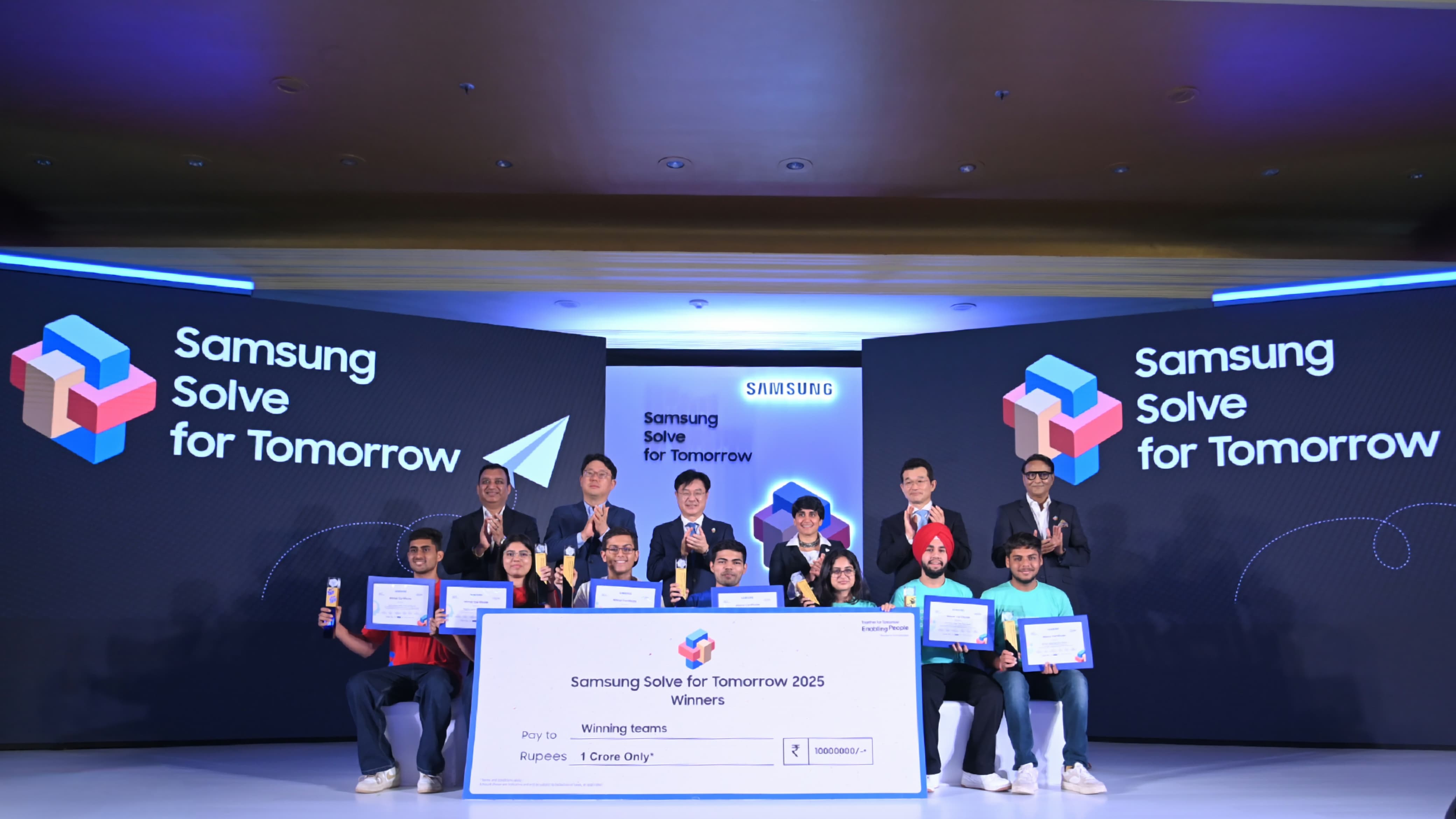 Young-Innovators-from-Bharat-Shine-at-Samsung-Solve-for-Tomorrow-2025;-Win-INR-1-Crore-to-Build-AI-Powered-Solutions-for-a-Better-India